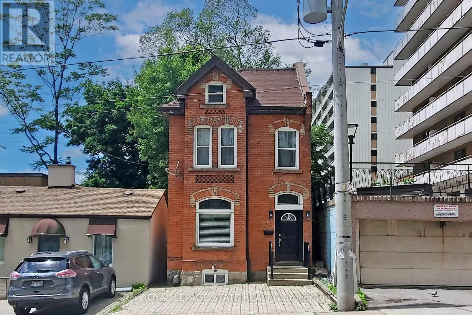 House for rent: 98 Hess Street S, Hamilton, Ontario L8P 3N5