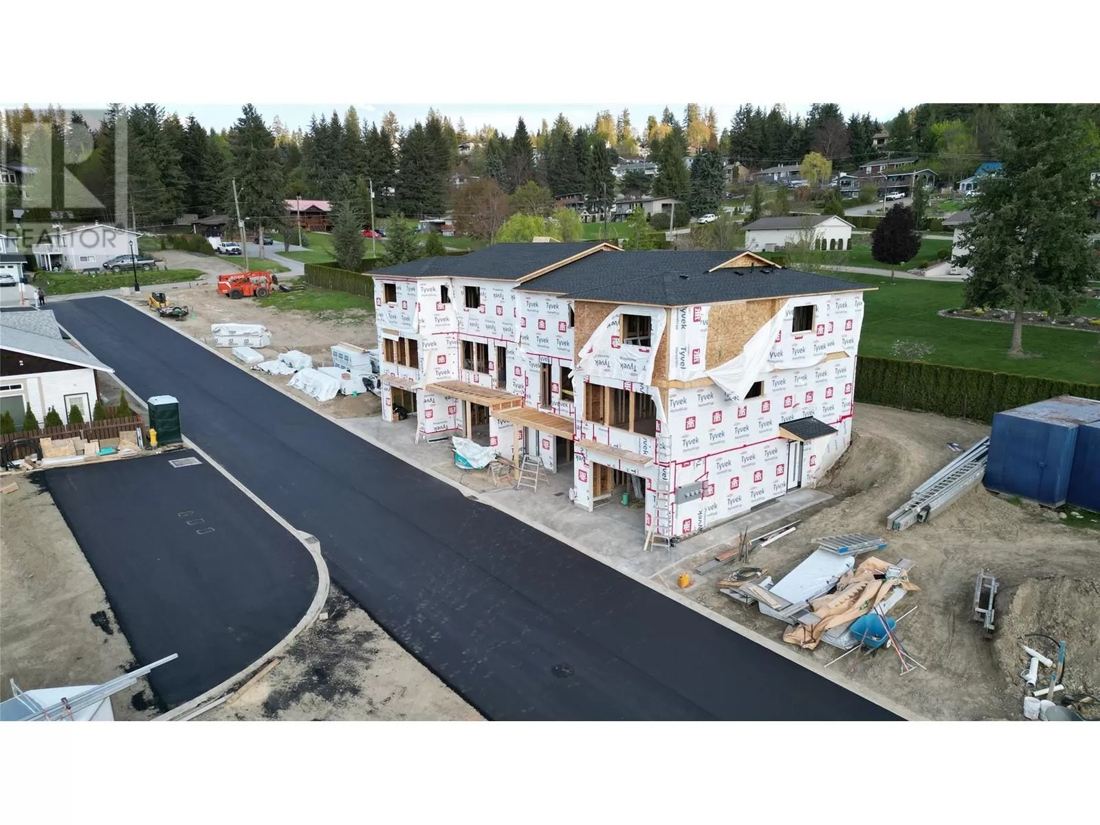 Row / Townhouse for rent: 981 12 Street Se Unit# Prop. 6, Salmon Arm, British Columbia V1E 2C8