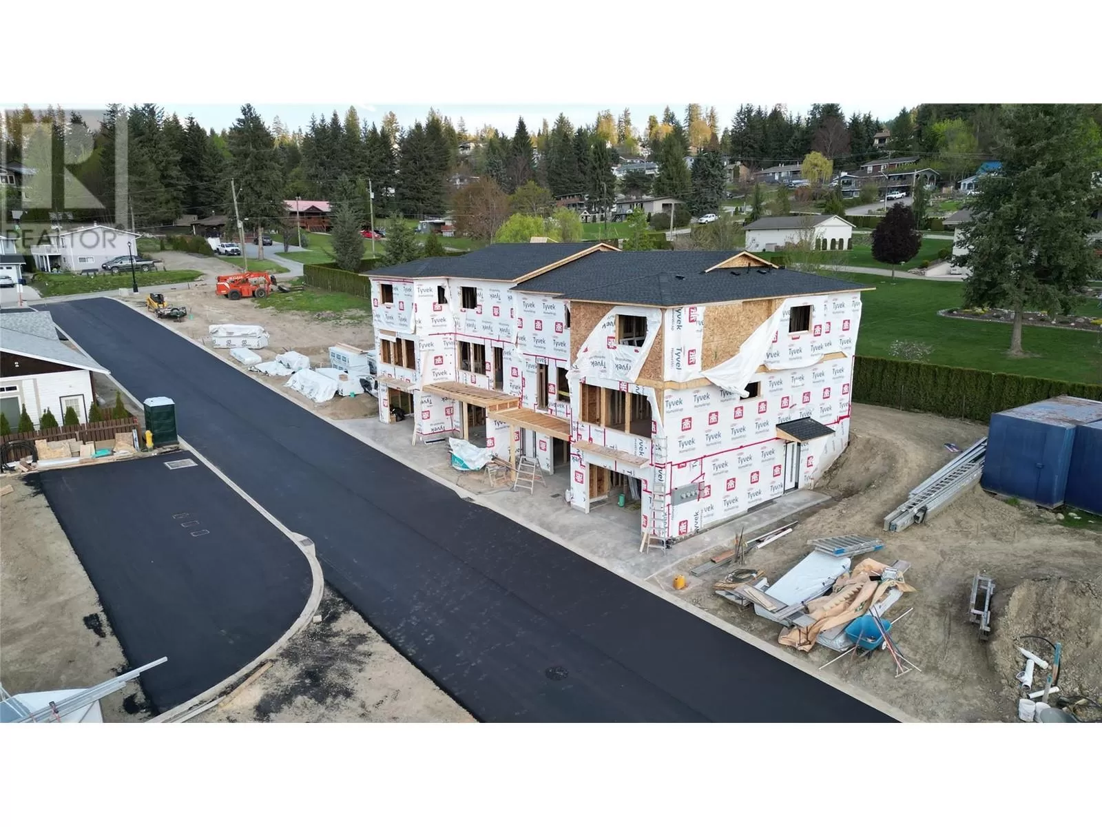 Row / Townhouse for rent: 981 12 Street Se Unit# Prop. 7, Salmon Arm, British Columbia V1E 2C8