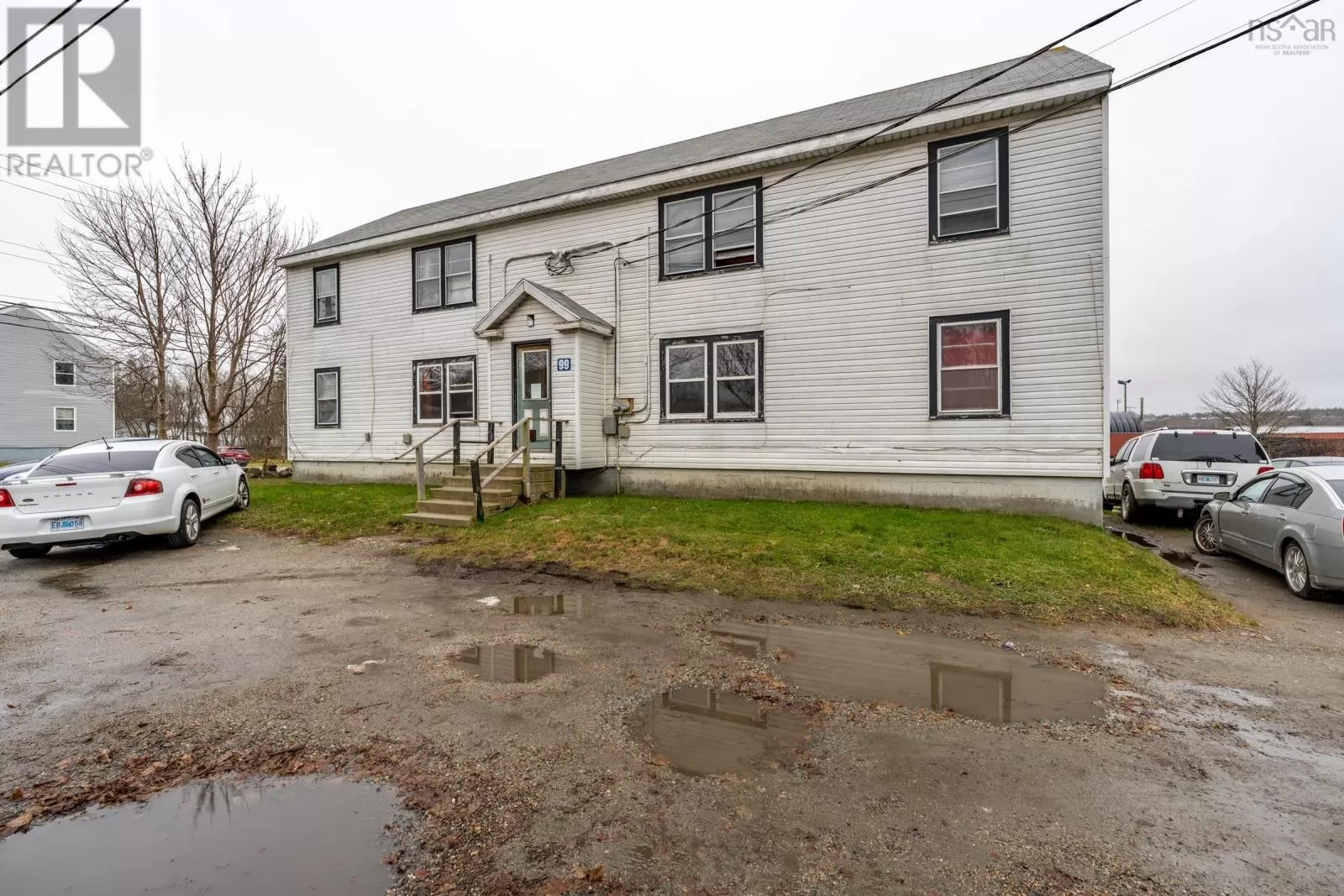Fourplex for rent: 99 Pleasant Street, Yarmouth, Nova Scotia B5A 2J3