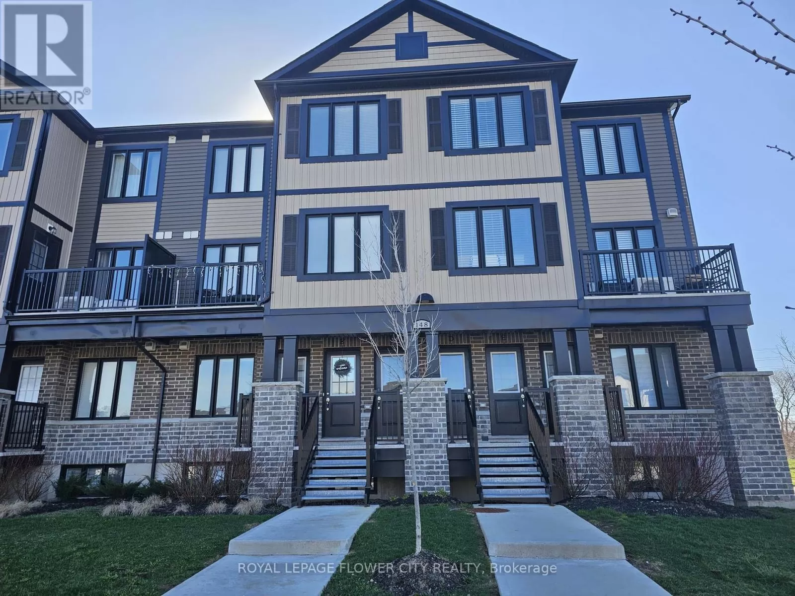 Row / Townhouse for rent: A - 148 Rochefort Street, Kitchener, Ontario N2R 0P5