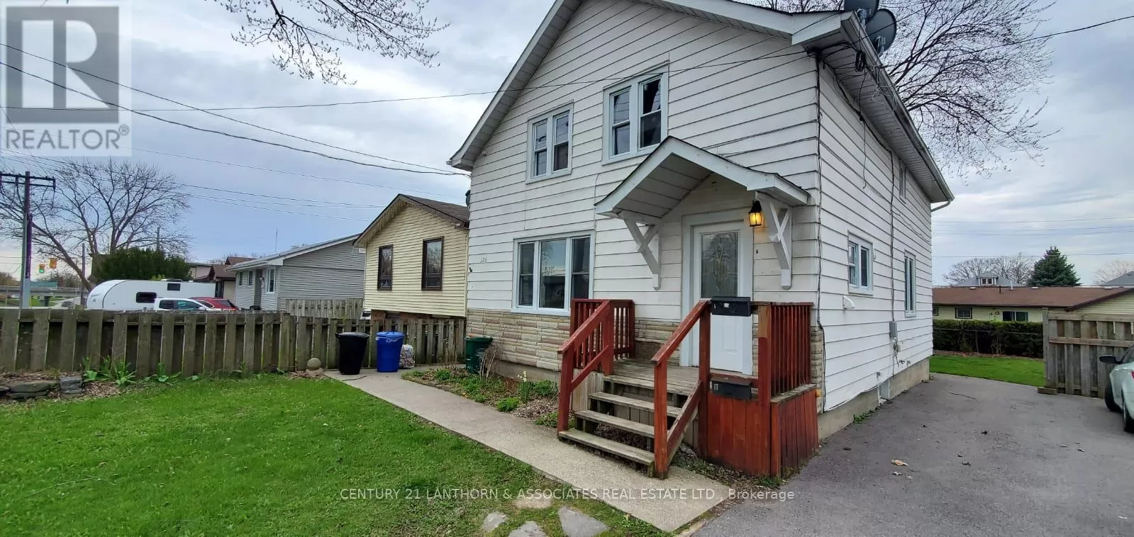 Duplex for rent: #a -326 Sidney St, Quinte West, Ontario K8V 2T9