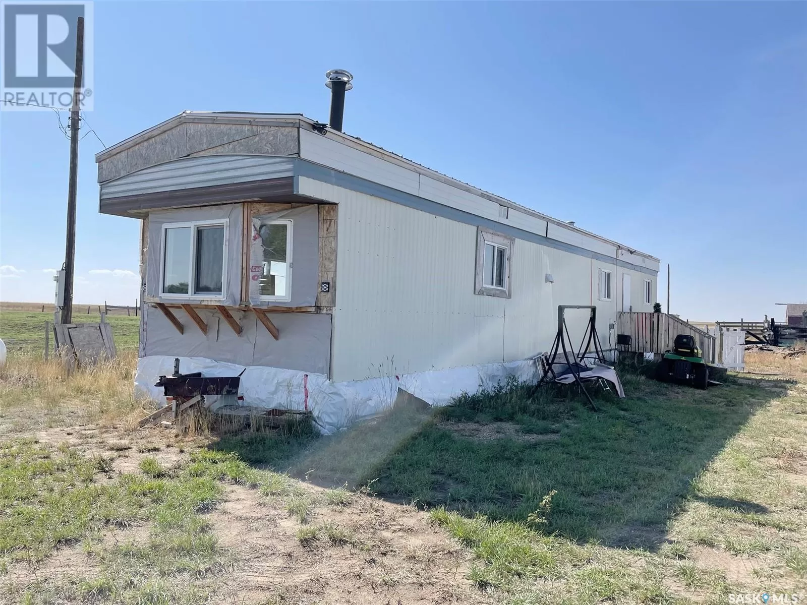 Mobile Home for rent: Anderson Acreage, Lake Johnston Rm No. 102, Saskatchewan S0H 3G0