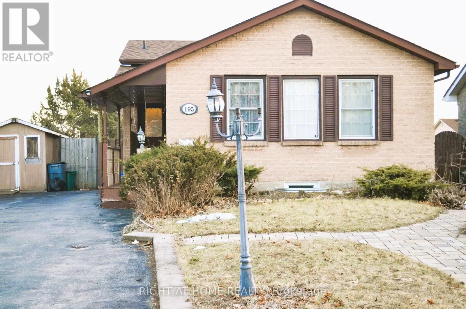 House for rent: #bsmt -195 Seneca Ave, Oshawa, Ontario L1G 3V5