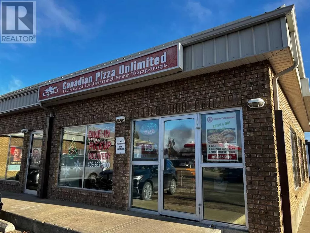 Commercial Mix for rent: Canadian Pizza D-212 2nd Avenue W, Brooks, Alberta T1R 1C2