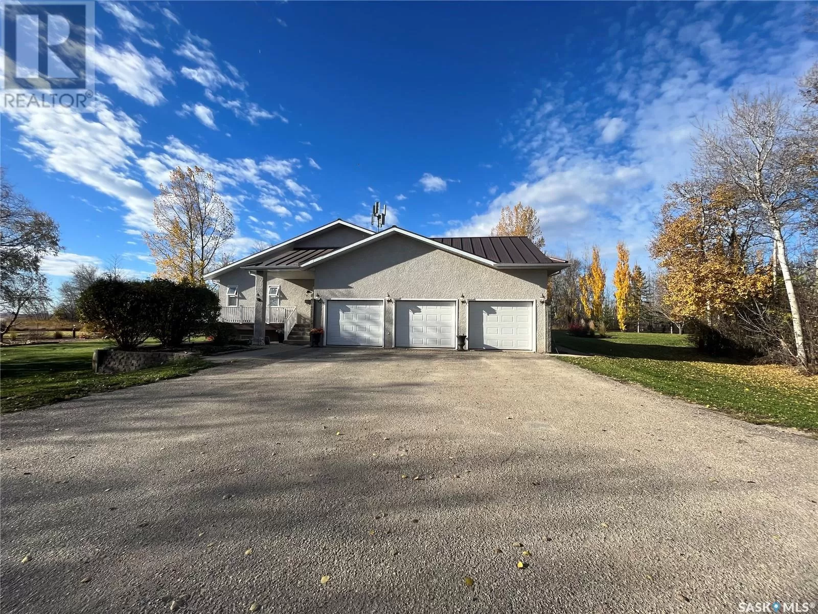 House for rent: Cook Acreage, Moosomin Rm No. 121, Saskatchewan S0G 3N0