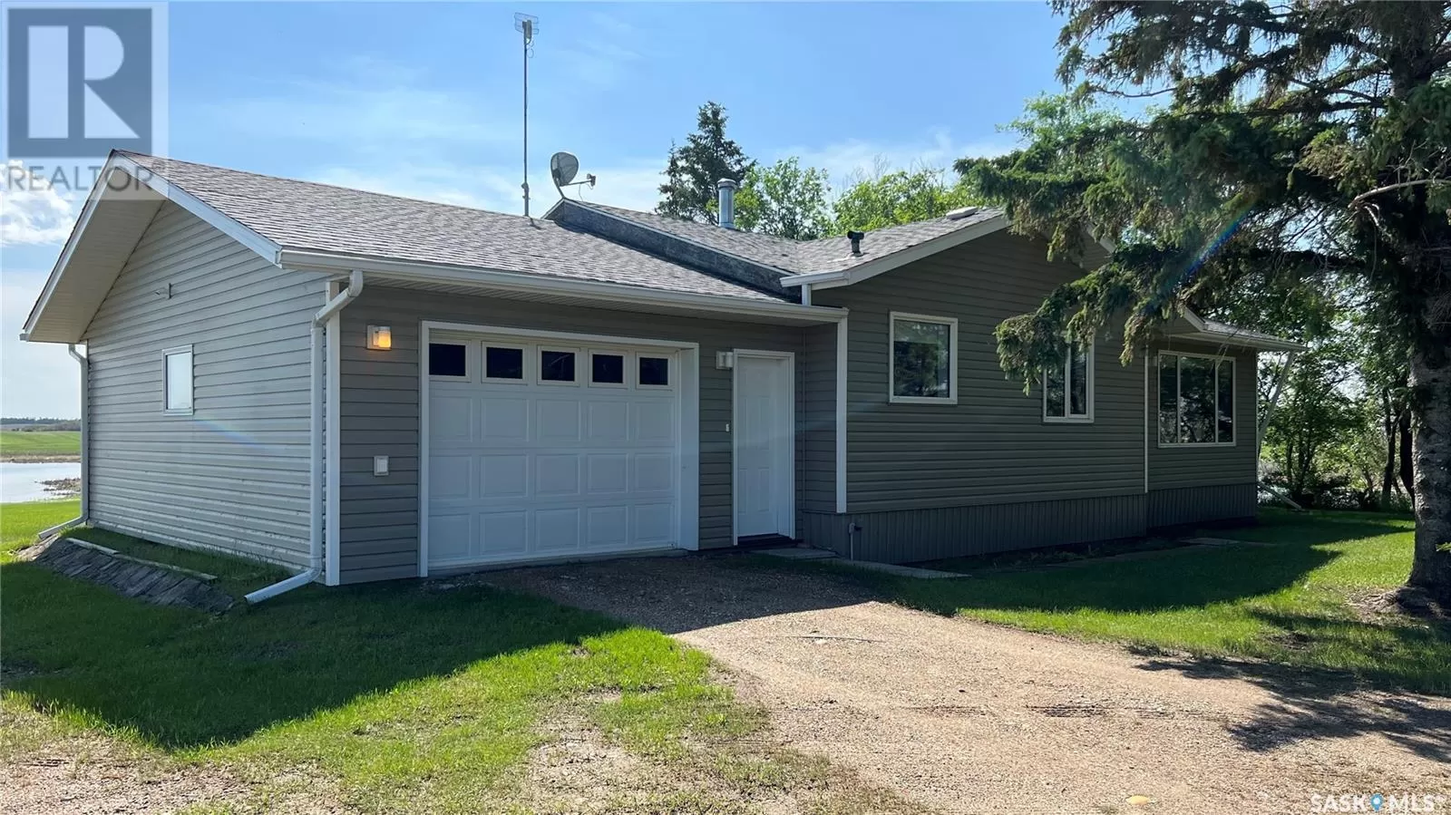 House for rent: Fleischhaker Acreage, Mount Hope Rm No. 279, Saskatchewan S0A 3J0