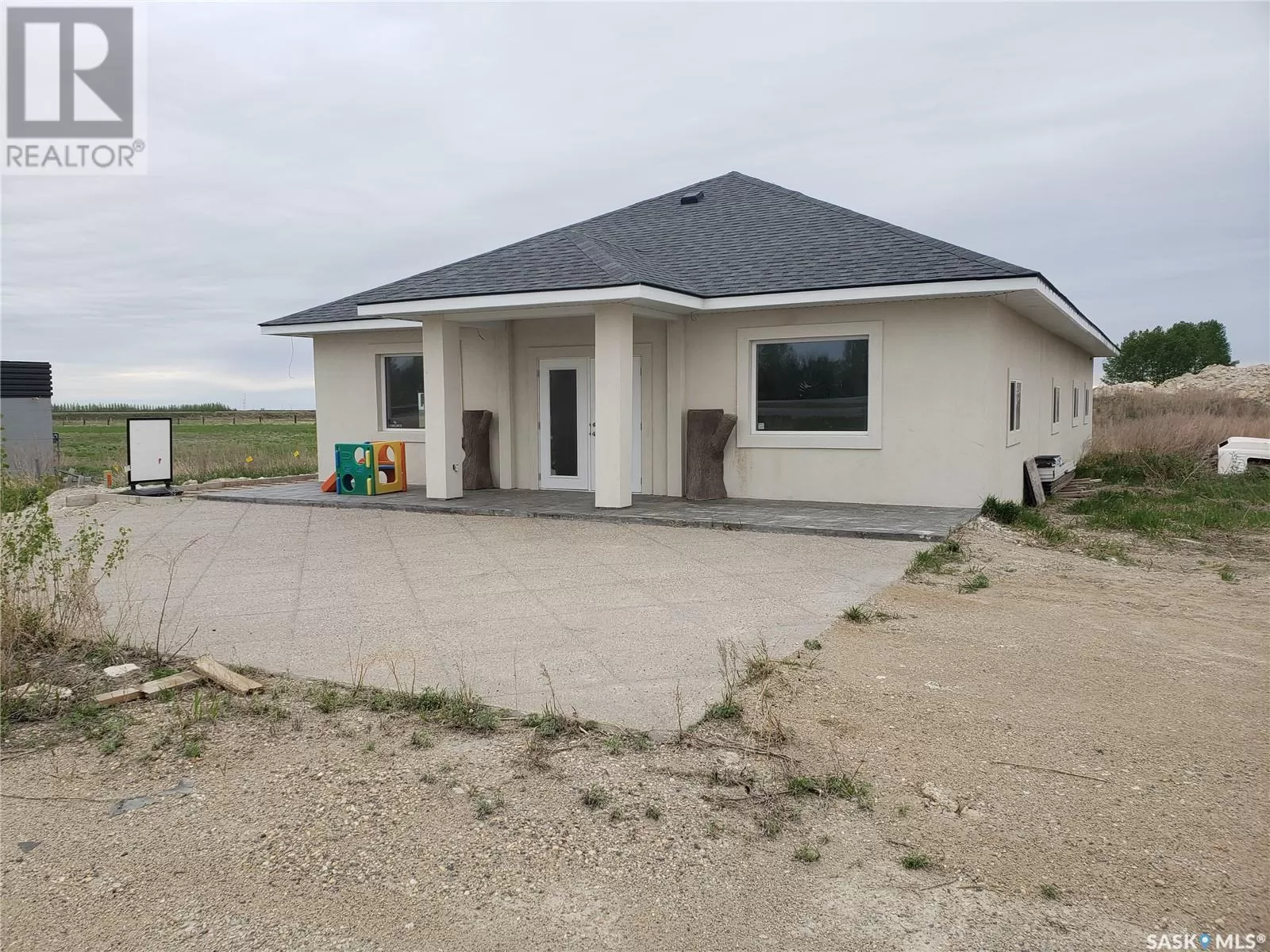 Offices for rent: Highway #624 Tristar, Pilot Butte, Saskatchewan S0G 3Z0