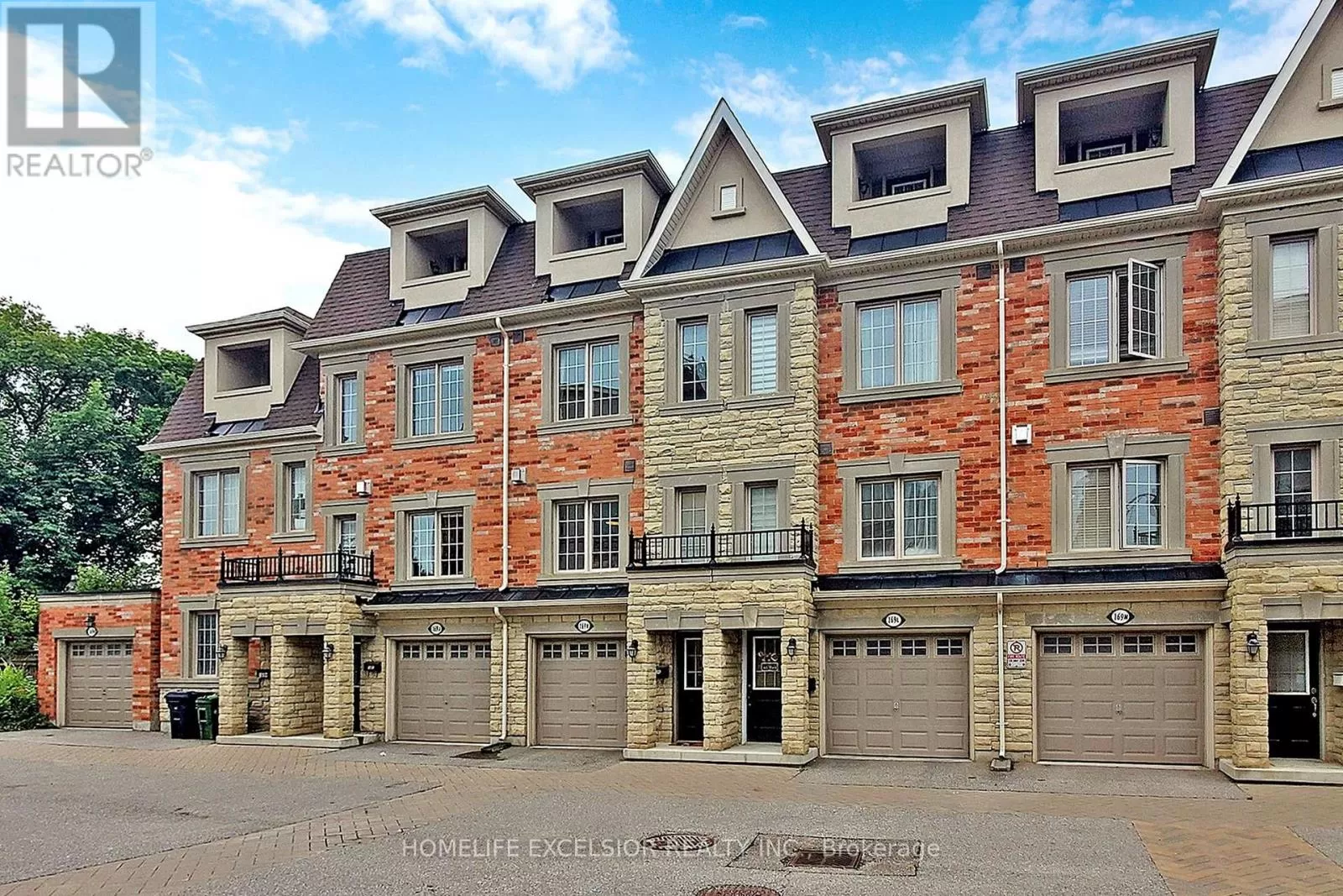 Row / Townhouse for rent: K - 169 Finch Avenue E, Toronto, Ontario M2N 4R8