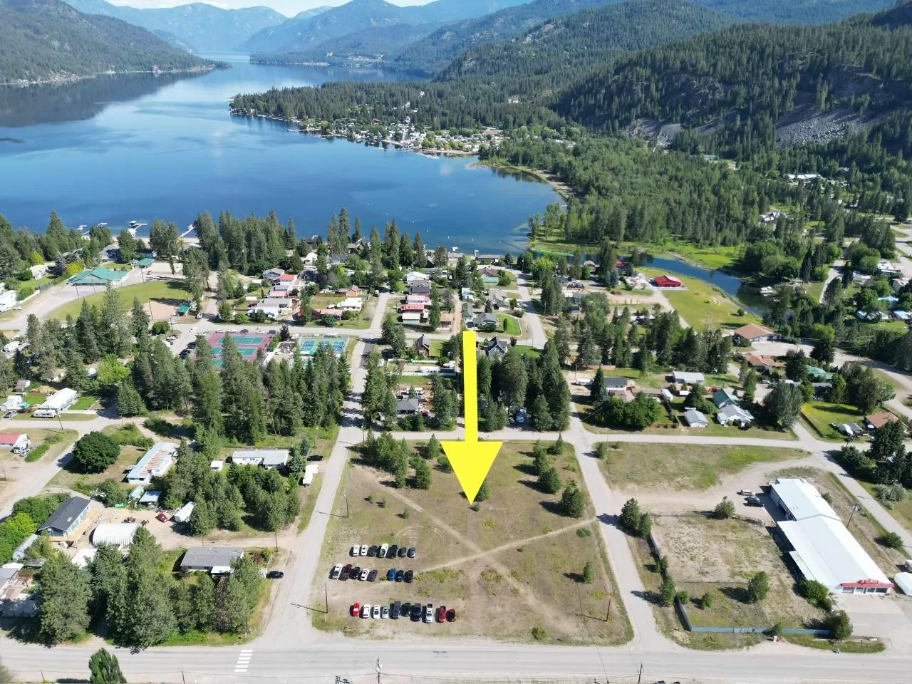 Lot 1 West Lake Drive, Christina Lake, British Columbia V0H 1E0
