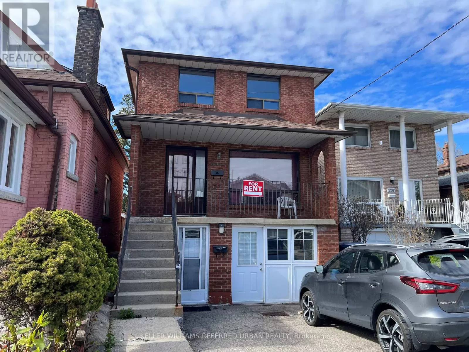 House for rent: Lwr Lvl - 222 Mortimer Avenue, Toronto, Ontario M4J 2C5