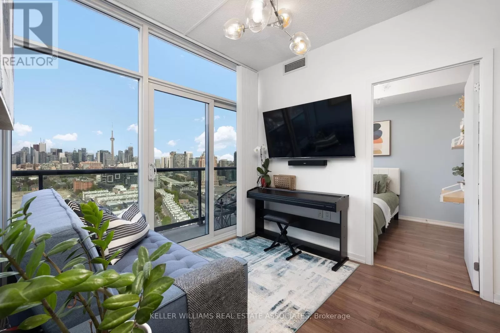Apartment for rent: Ph11e - 36 Lisgar Street, Toronto, Ontario M6J 0C7