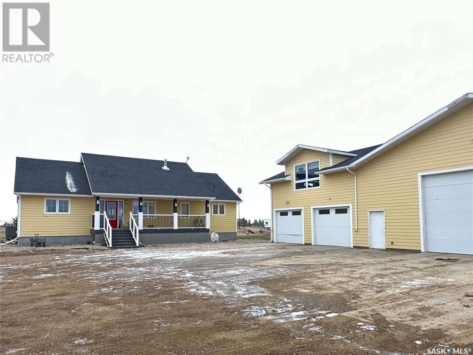 House for rent: Raknerud Acreage, Weyburn Rm No. 67, Saskatchewan S4H 2K8