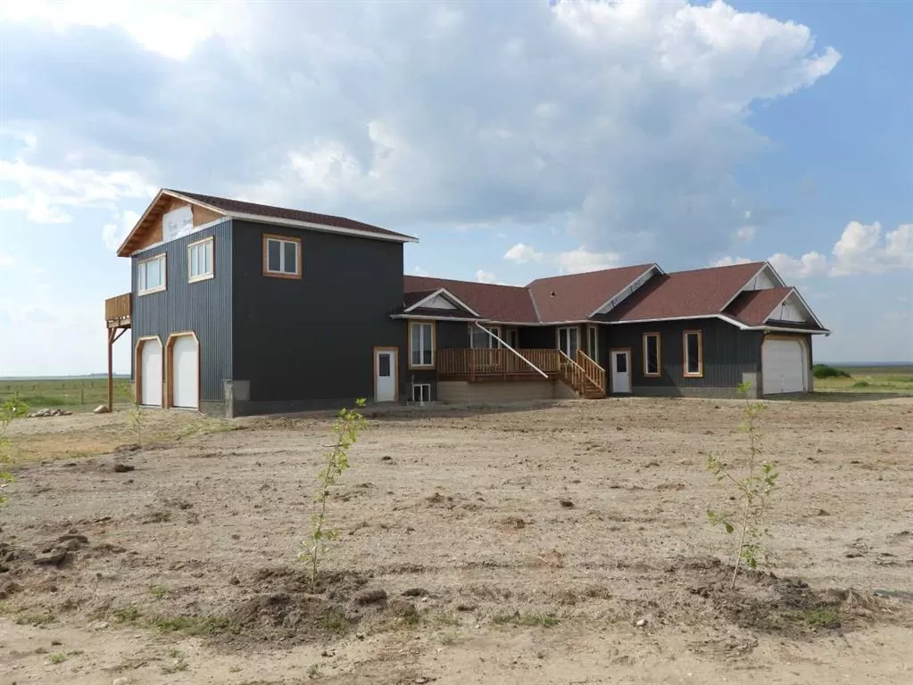 House for rent: Range Road 254, Rural Vulcan County, Alberta T0L 2B0
