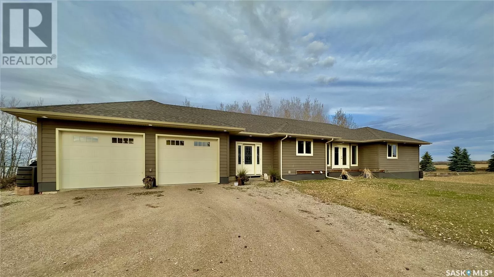 House for rent: Rm Of Manitou Acreage, Manitou Lake Rm No. 442, Saskatchewan S0M 2C0