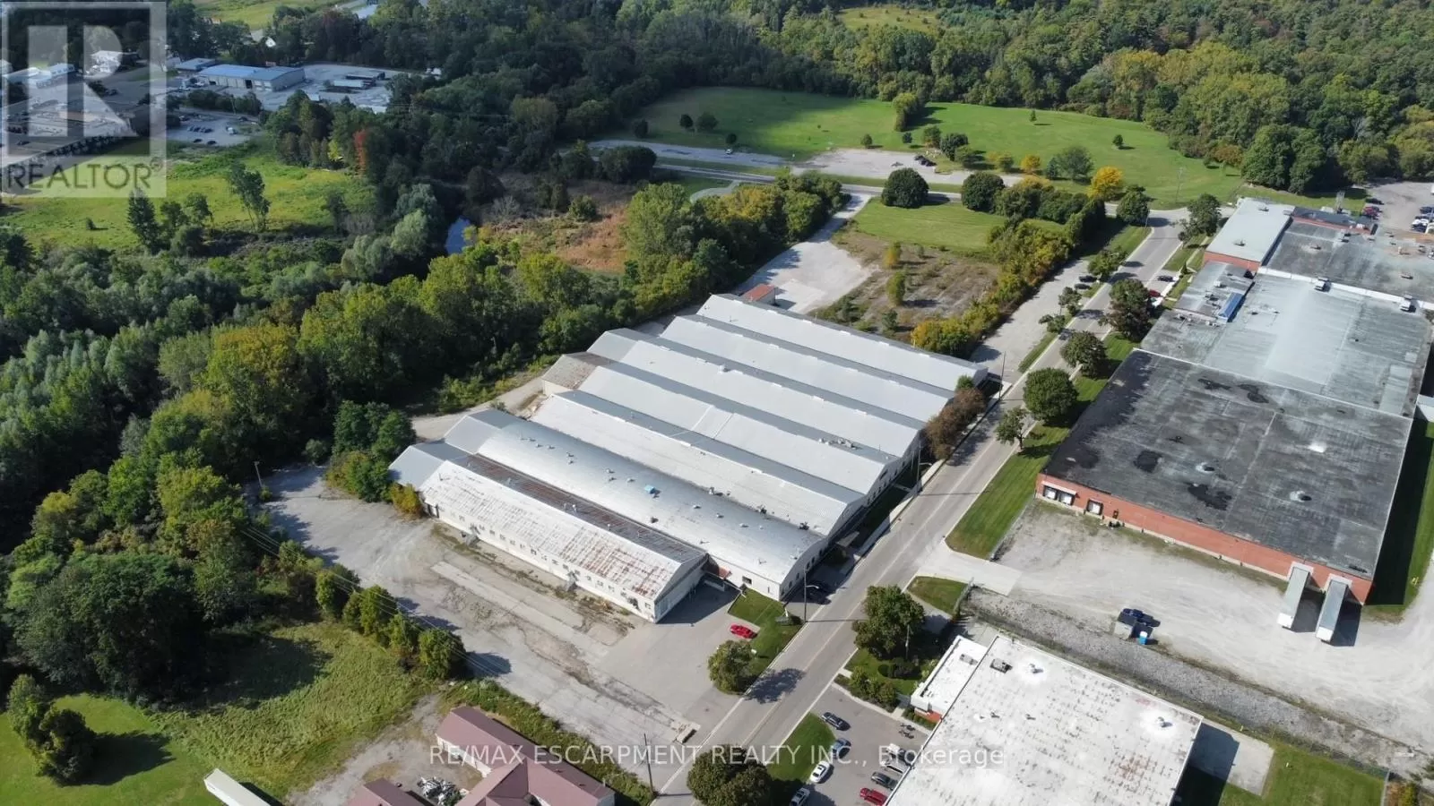 Warehouse for rent: #warehse -390 Second Ave W, Norfolk, Ontario N3Y 4J7