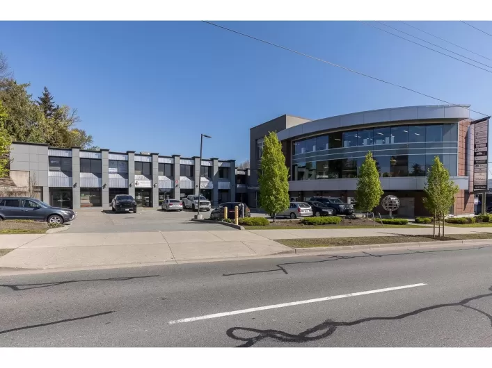 101 33119 SOUTH FRASER WAY, Abbotsford