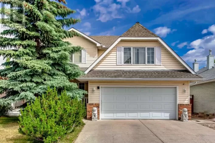 128 West Creek Pond, Chestermere