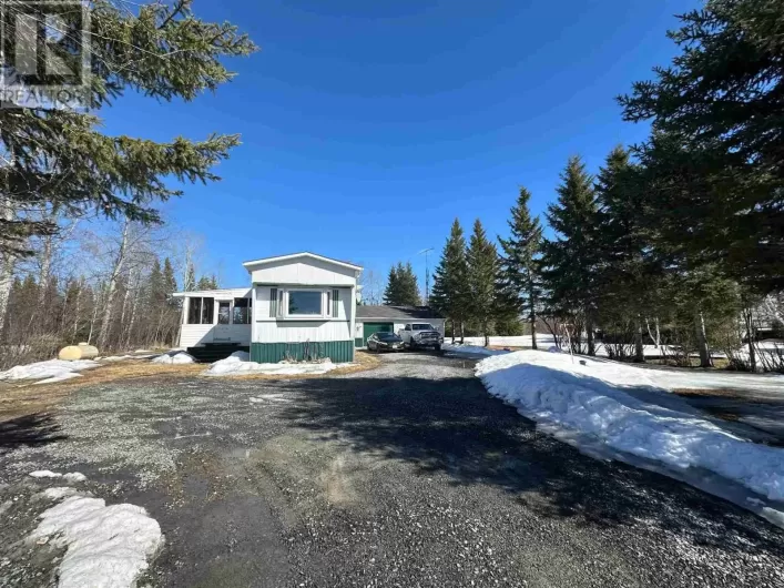 1739 Monteith RD, Iroquois Falls