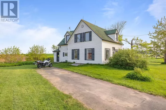 2202 East Point Road, Souris
