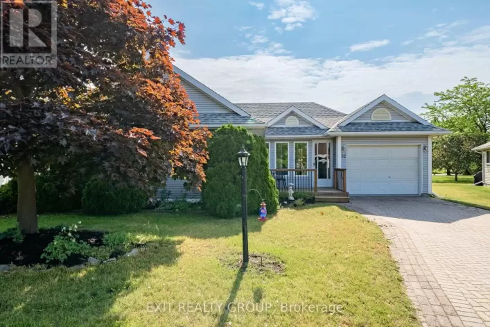 32 HERITAGE DR, Prince Edward County