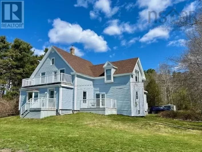 5752 Highway 332, Middle Lahave