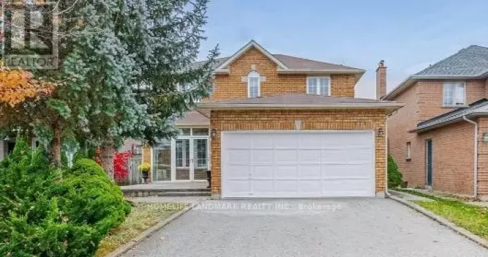 924 COLLEGE MANOR DR, Newmarket